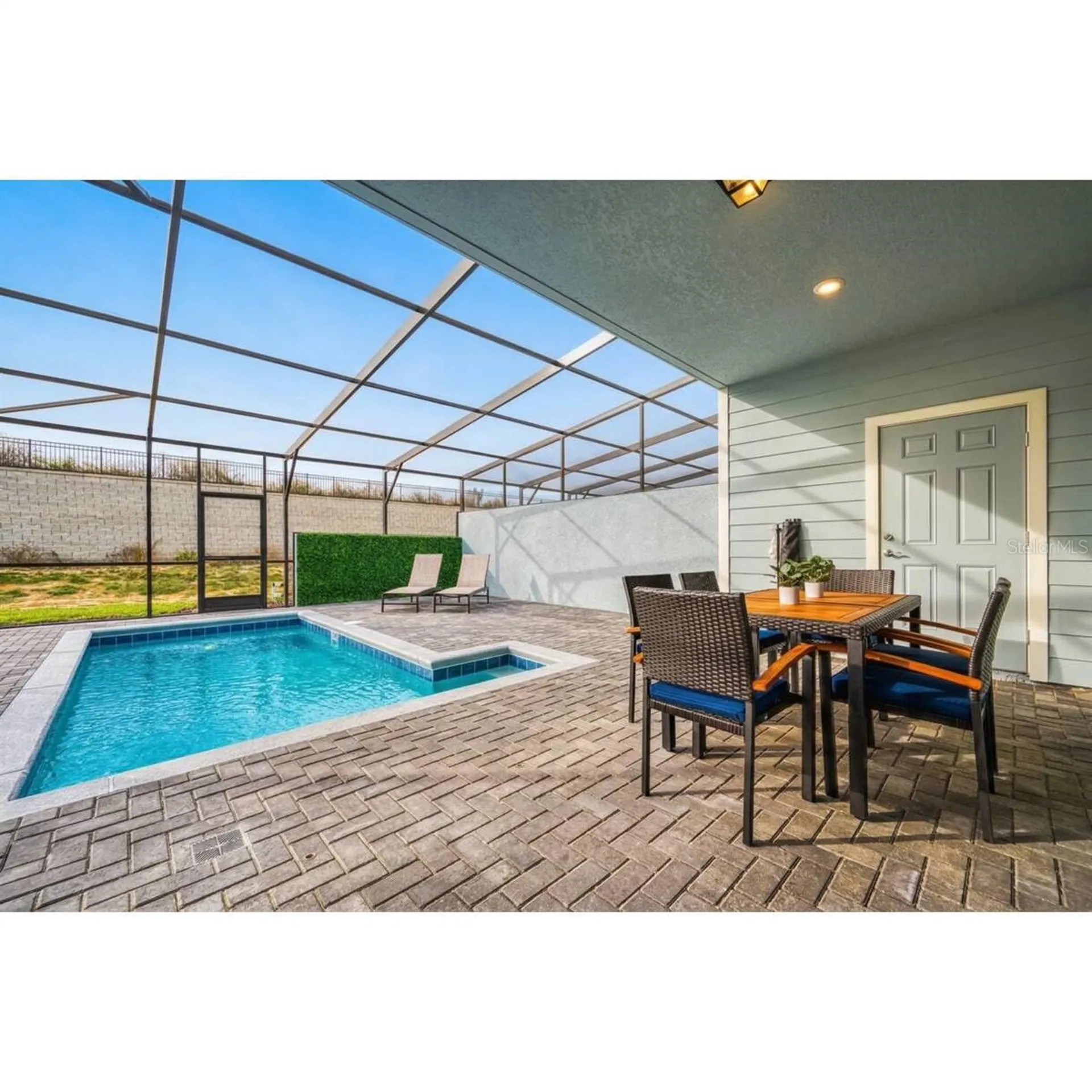 806 Paradise Drive Davenport FL 33897