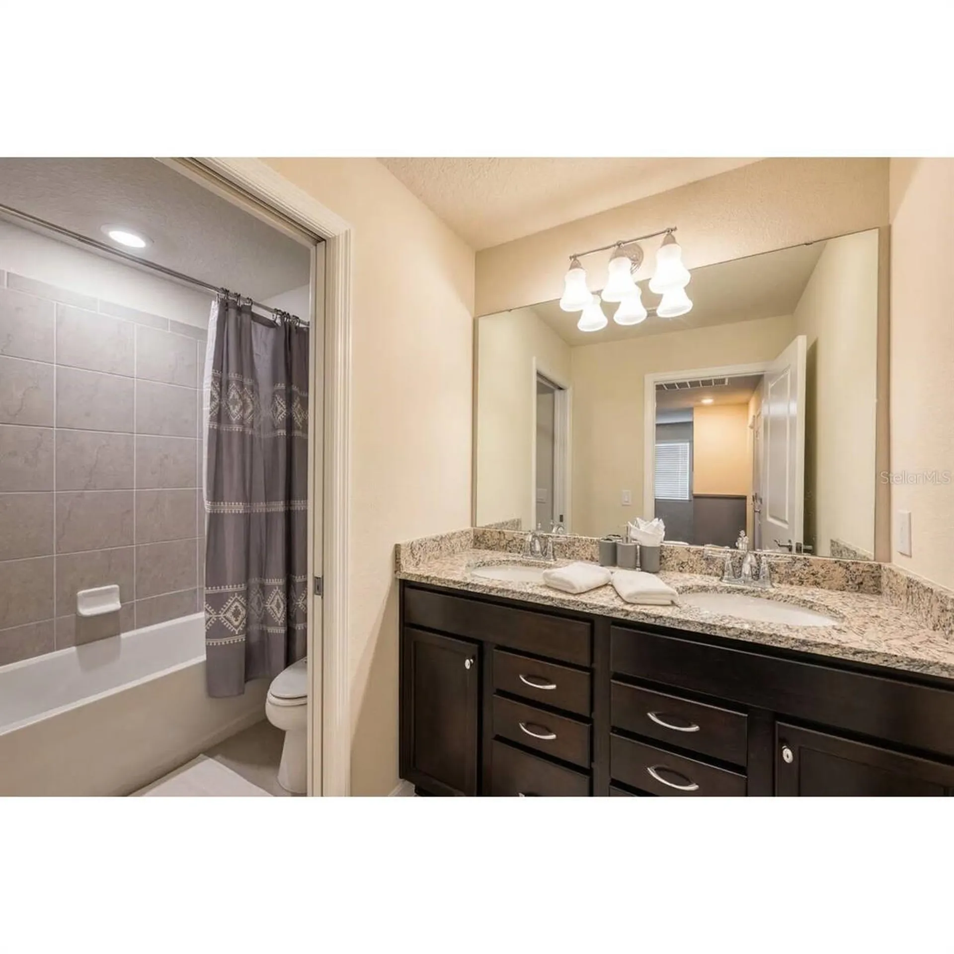 806 Paradise Drive Davenport FL 33897