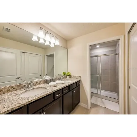 806 Paradise Drive Davenport FL 33897