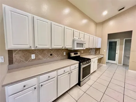 18241 Collridge Drive Tampa FL 33647
