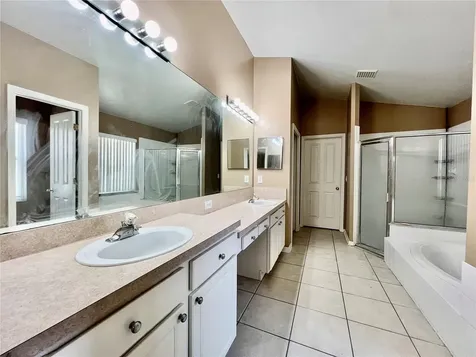 18241 Collridge Drive Tampa FL 33647