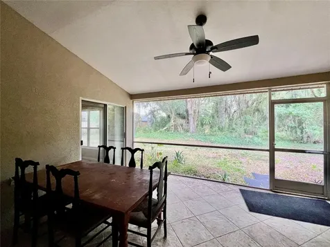 18241 Collridge Drive Tampa FL 33647