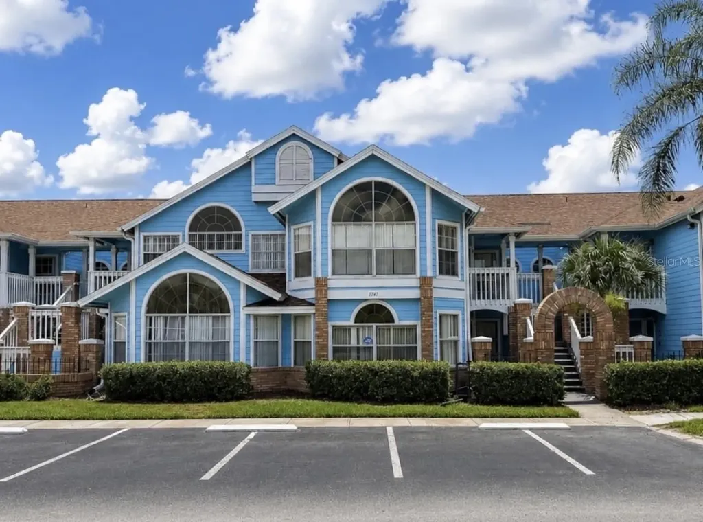 2747 N Poinciana Boulevard Kissimmee FL 34746
