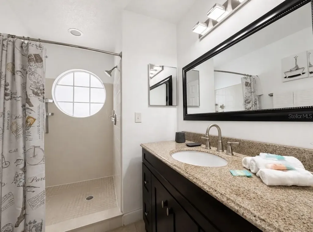 2747 N Poinciana Boulevard Kissimmee FL 34746