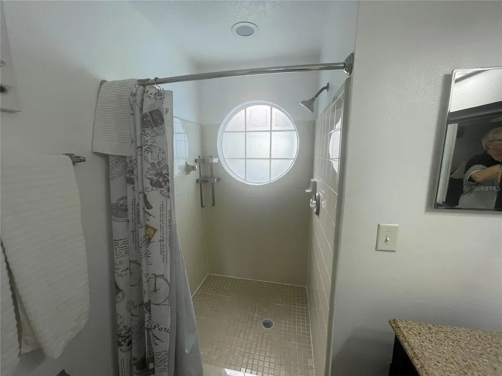 2747 N Poinciana Boulevard Kissimmee FL 34746