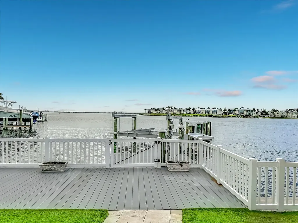 605 Key Royale Drive Bradenton Beach FL 34217