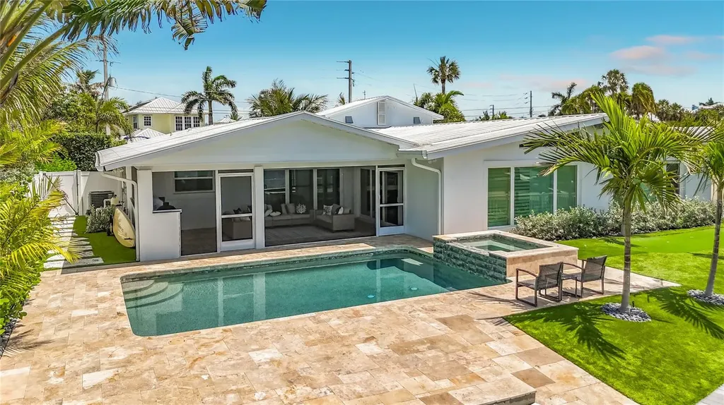 605 Key Royale Drive Bradenton Beach FL 34217