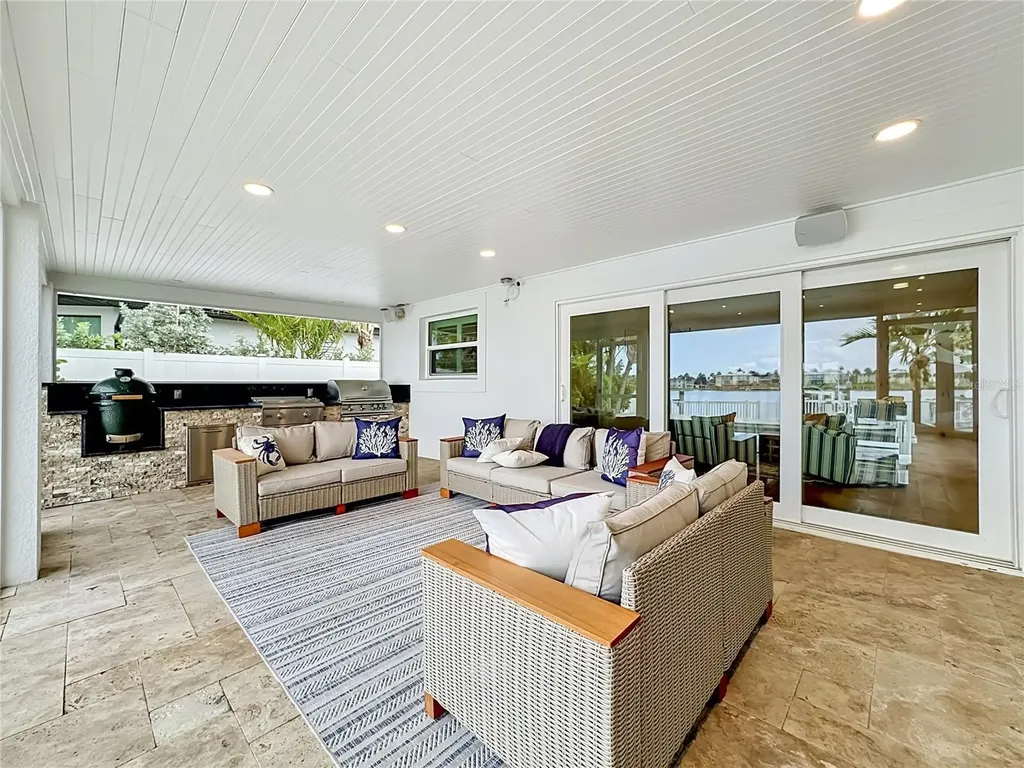 605 Key Royale Drive Bradenton Beach FL 34217