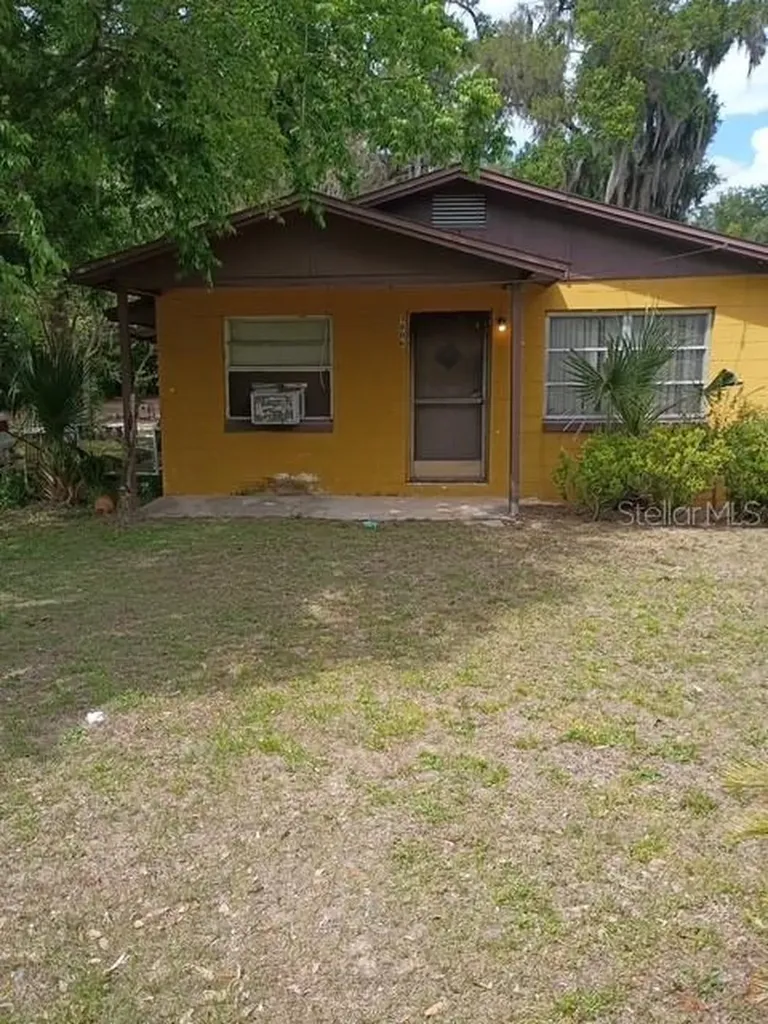 1806 Center Street Leesburg FL 34748