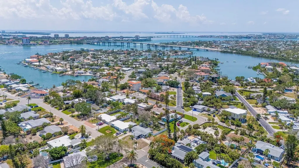 301 41st Avenue St Pete Beach FL 33706