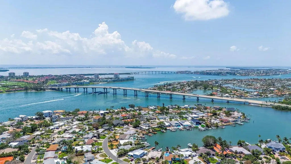 301 41st Avenue St Pete Beach FL 33706