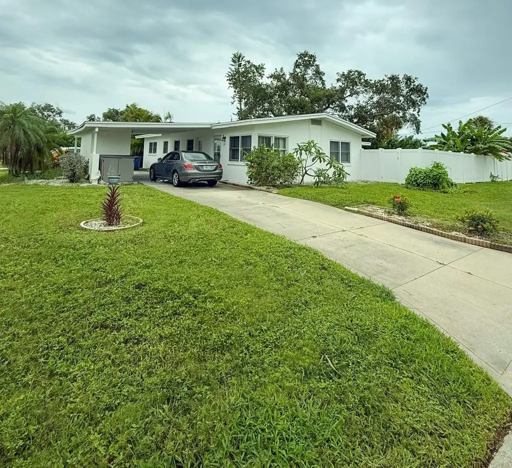 301 41st Avenue St Pete Beach FL 33706