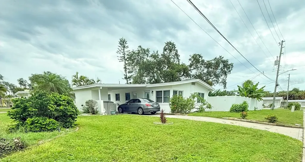 301 41st Avenue St Pete Beach FL 33706