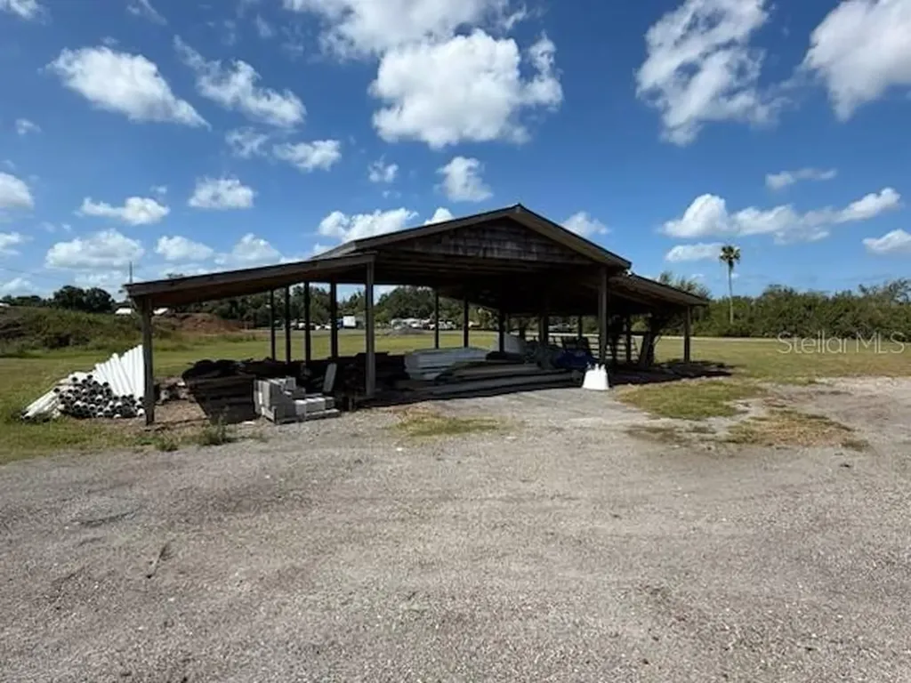 2203 42nd Street E Bradenton FL 34208