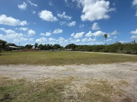 2203 42nd Street E Bradenton FL 34208