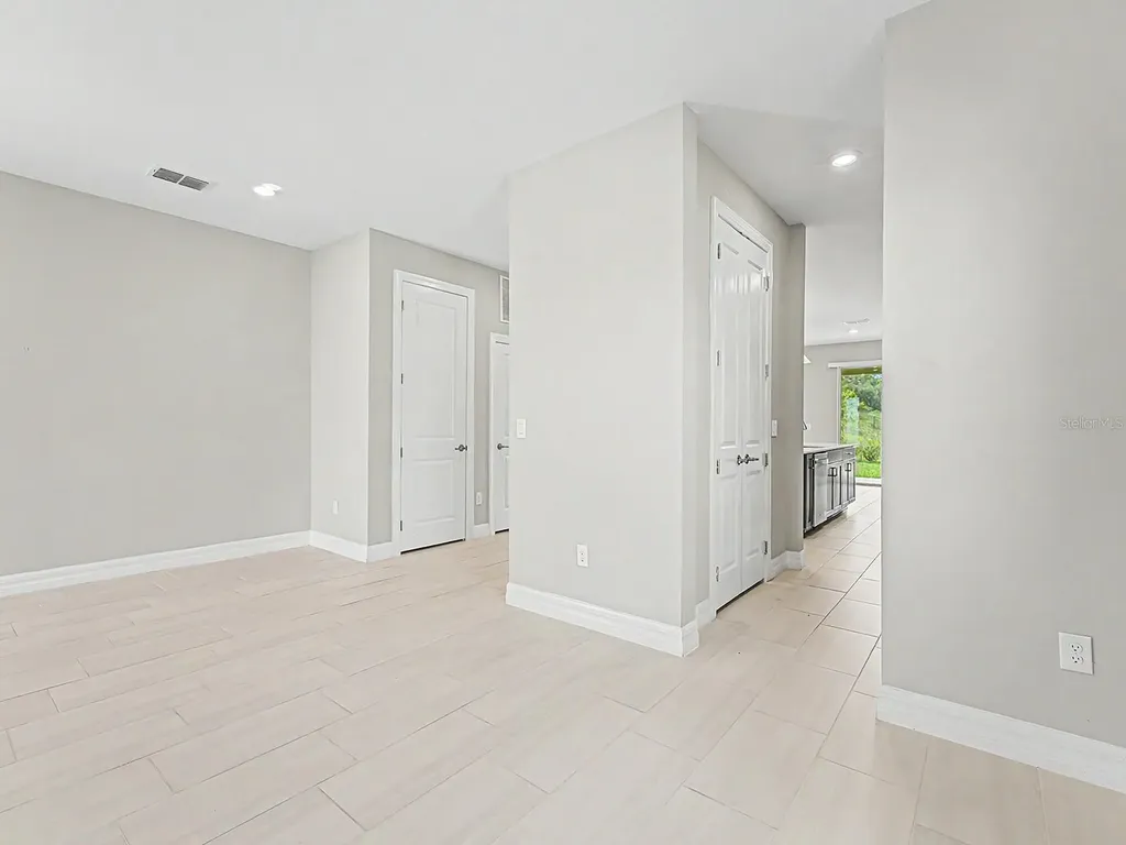9475 Ibis Grove Boulevard Wesley Chapel FL 33545