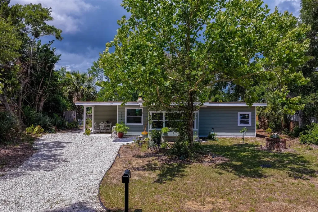 1624 Cordova Avenue Daytona Beach FL 32117