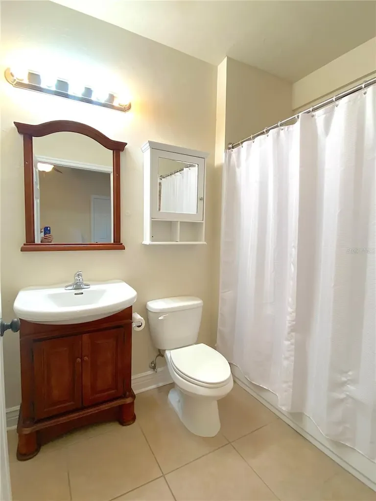 2060 NW 3rd Avenue Gainesville FL 32607