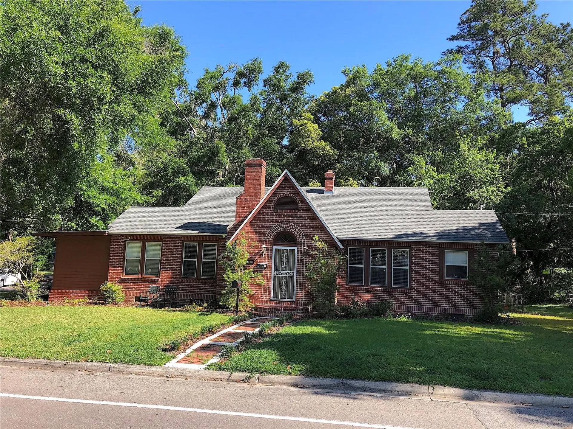 2060 NW 3rd Avenue Gainesville FL 32607