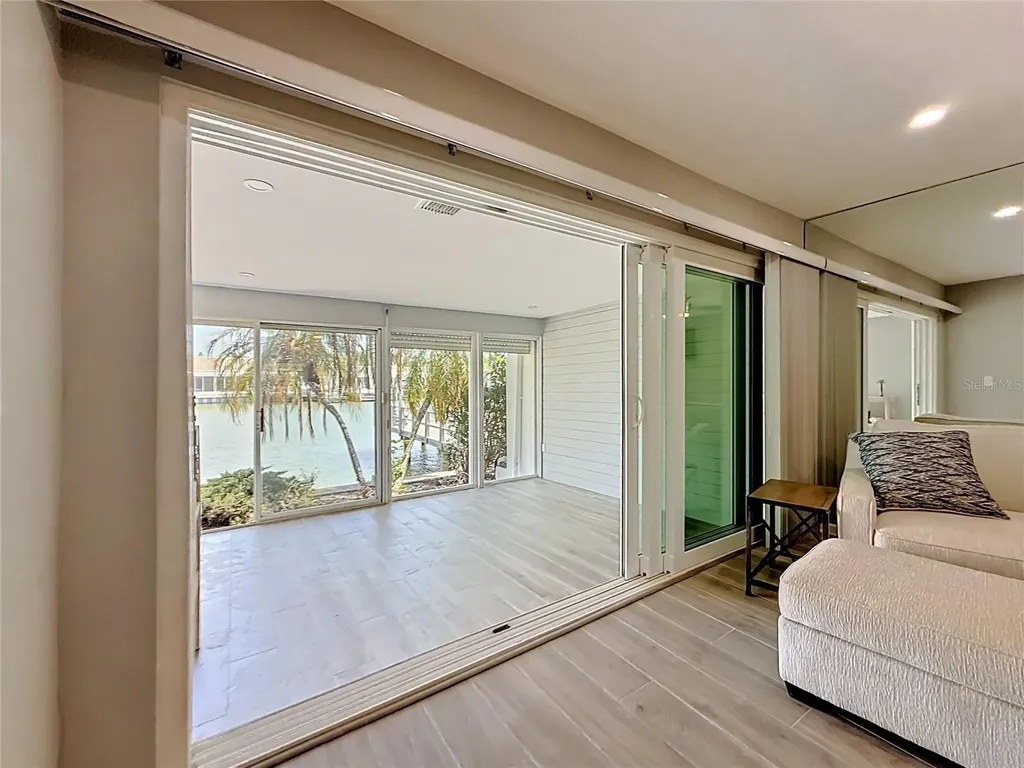 355 Boca Ciega Point Boulevard St Petersburg FL 33708