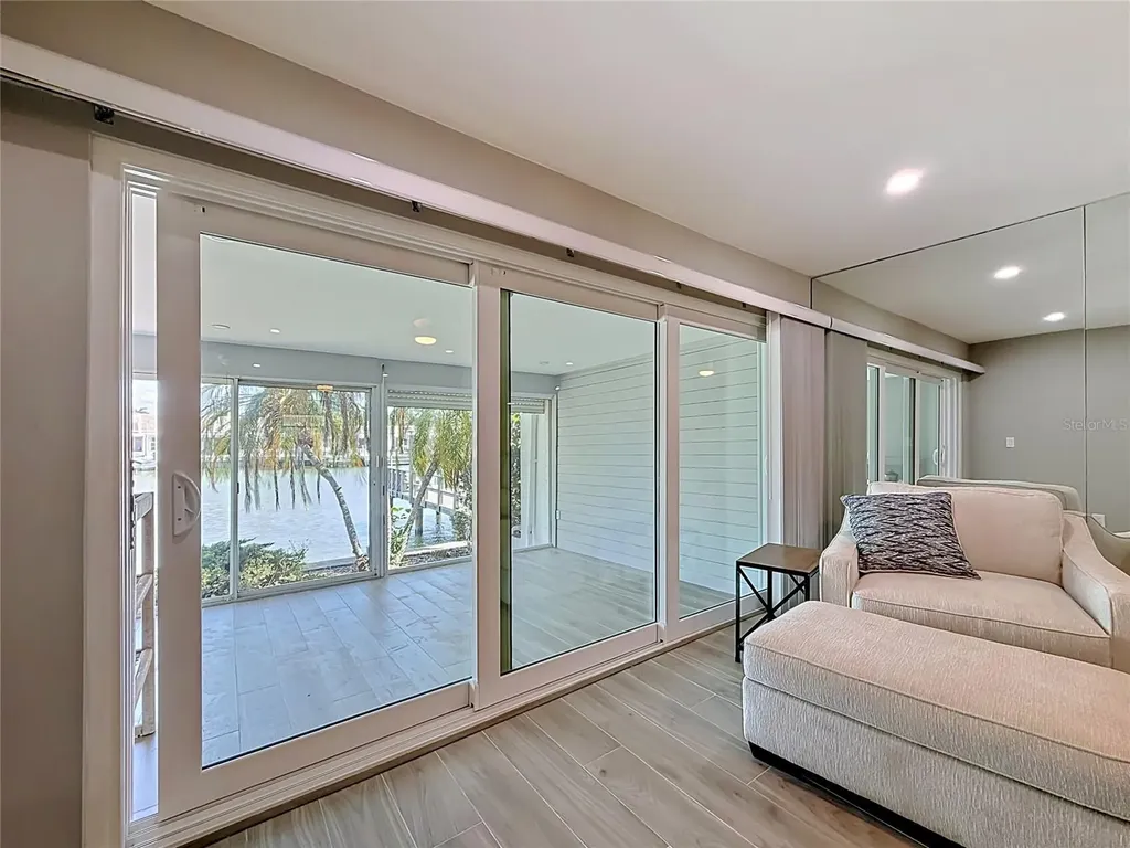 355 Boca Ciega Point Boulevard St Petersburg FL 33708