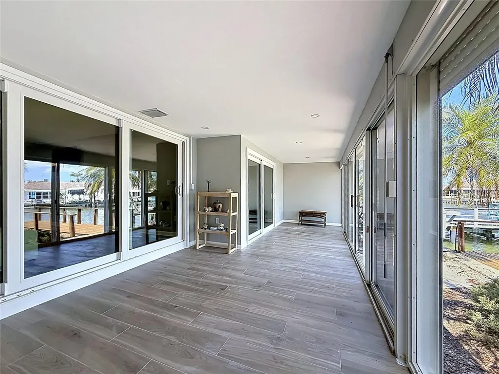 355 Boca Ciega Point Boulevard St Petersburg FL 33708