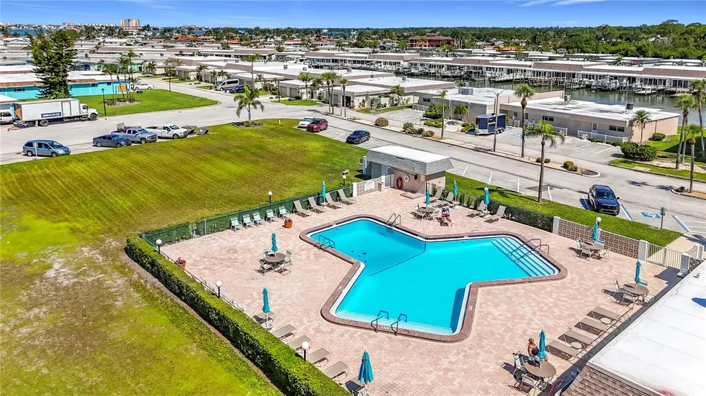 355 Boca Ciega Point Boulevard St Petersburg FL 33708