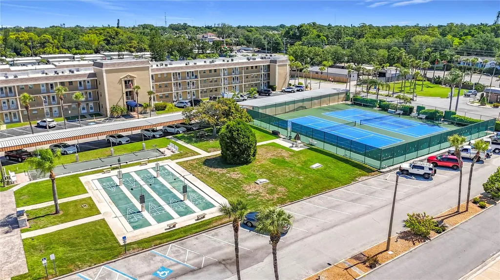 355 Boca Ciega Point Boulevard St Petersburg FL 33708