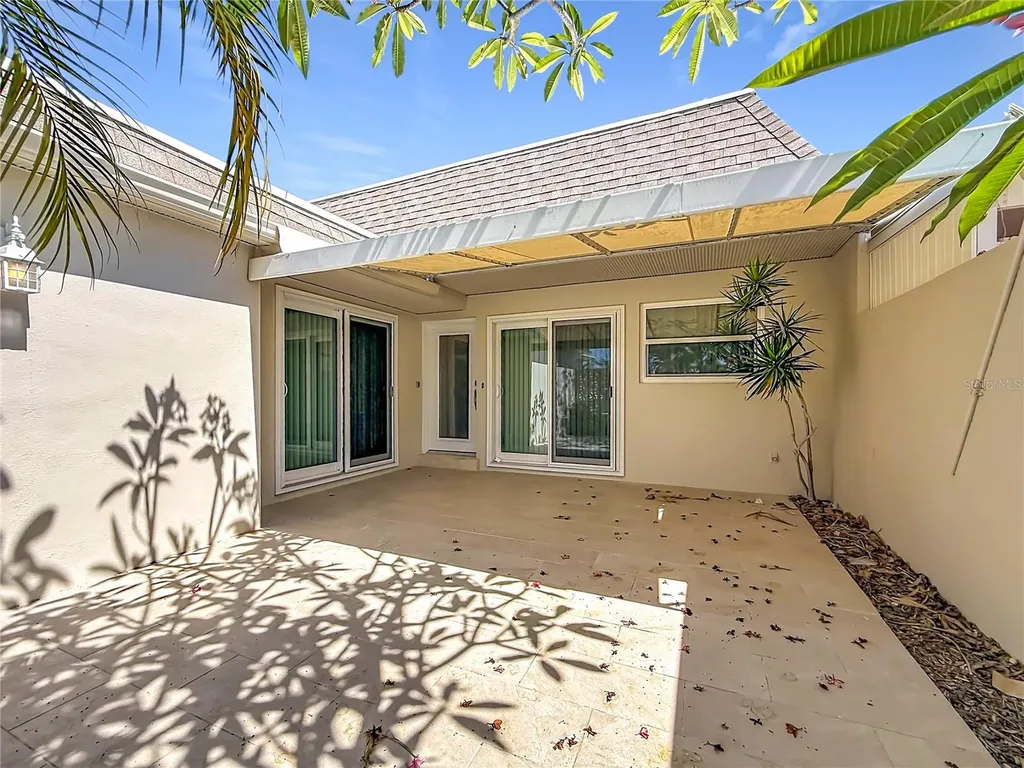 355 Boca Ciega Point Boulevard St Petersburg FL 33708
