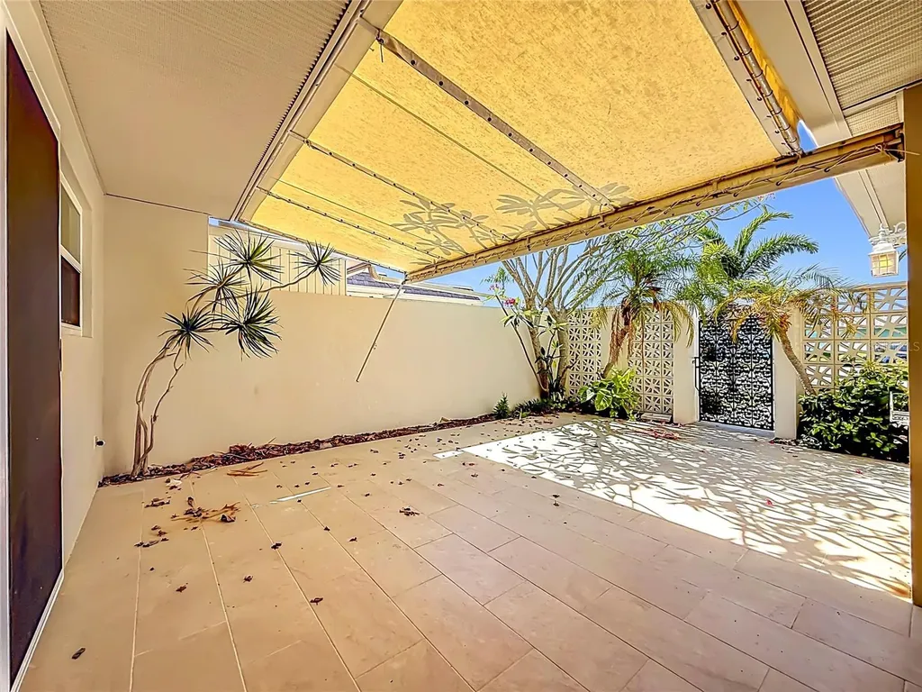 355 Boca Ciega Point Boulevard St Petersburg FL 33708