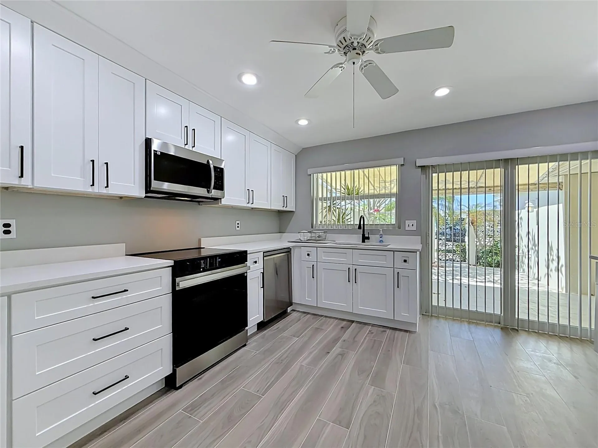 355 Boca Ciega Point Boulevard St Petersburg FL 33708
