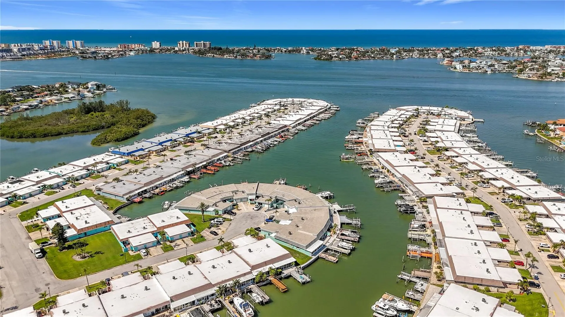 355 Boca Ciega Point Boulevard St Petersburg FL 33708