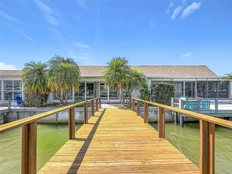 355 Boca Ciega Point Boulevard St Petersburg FL 33708
