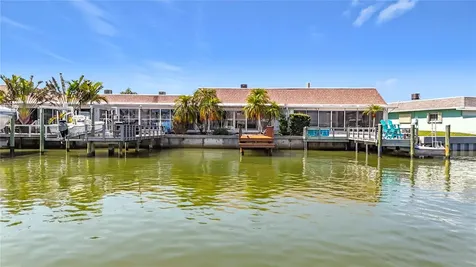 355 Boca Ciega Point Boulevard St Petersburg FL 33708