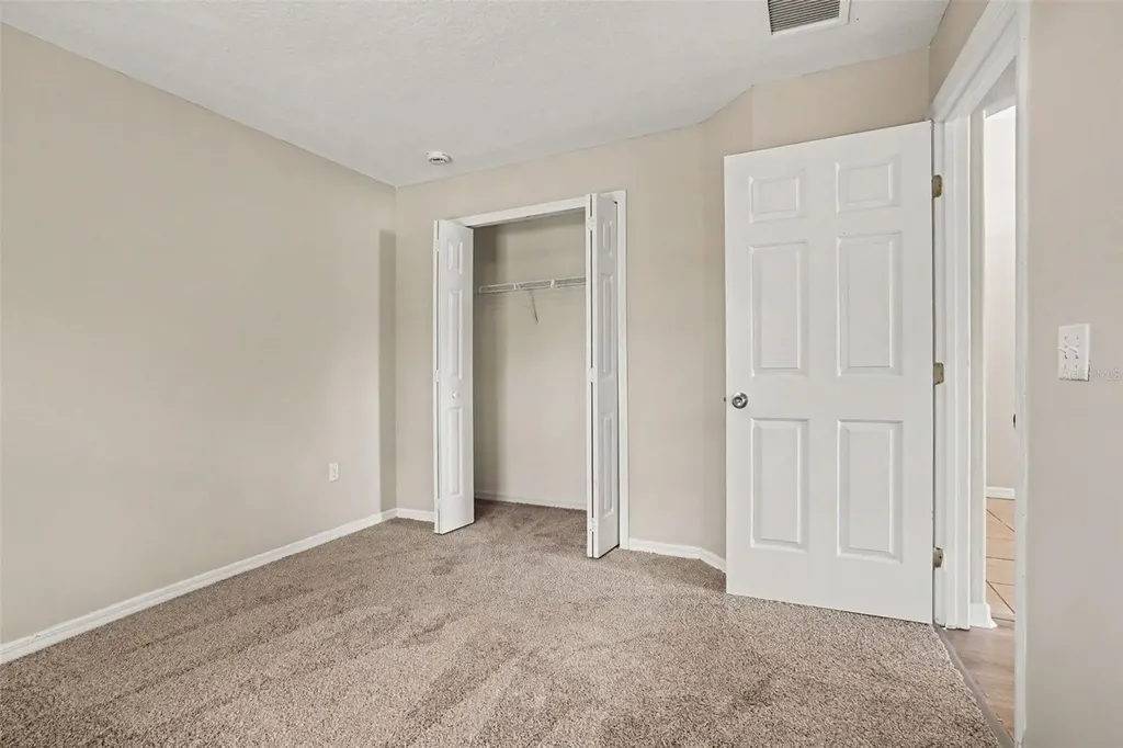 1906 Lakeview Way Kissimmee FL 34759