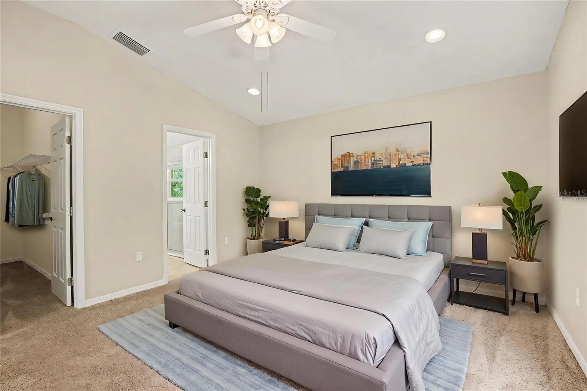 1906 Lakeview Way Kissimmee FL 34759