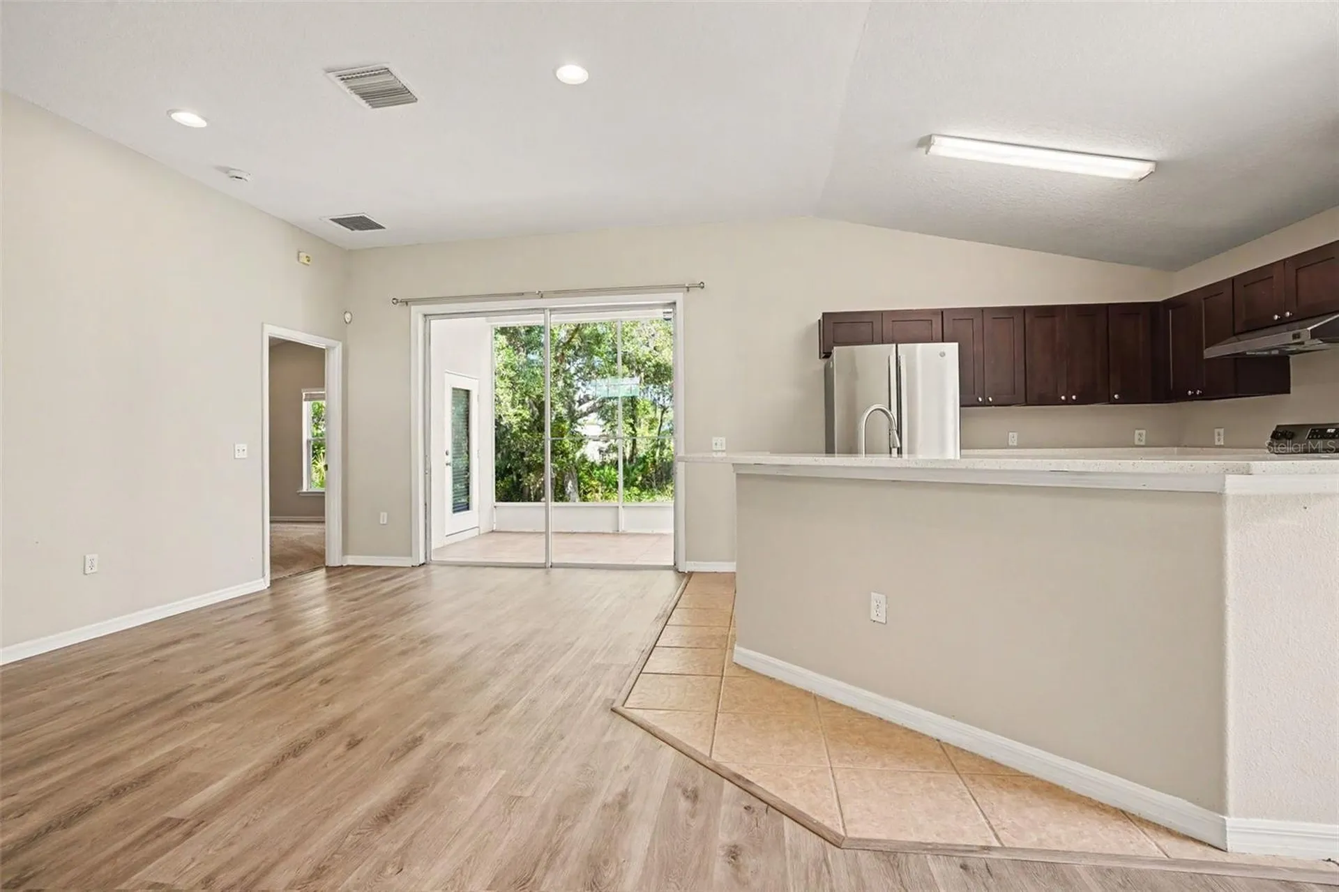 1906 Lakeview Way Kissimmee FL 34759