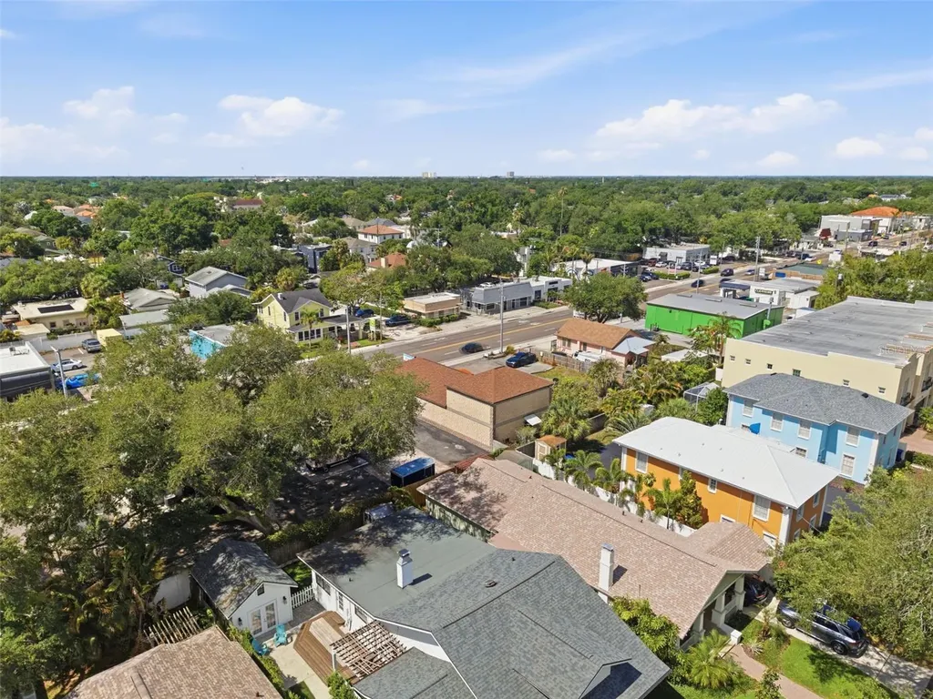 3233 W Bay To Bay Boulevard Tampa FL 33629