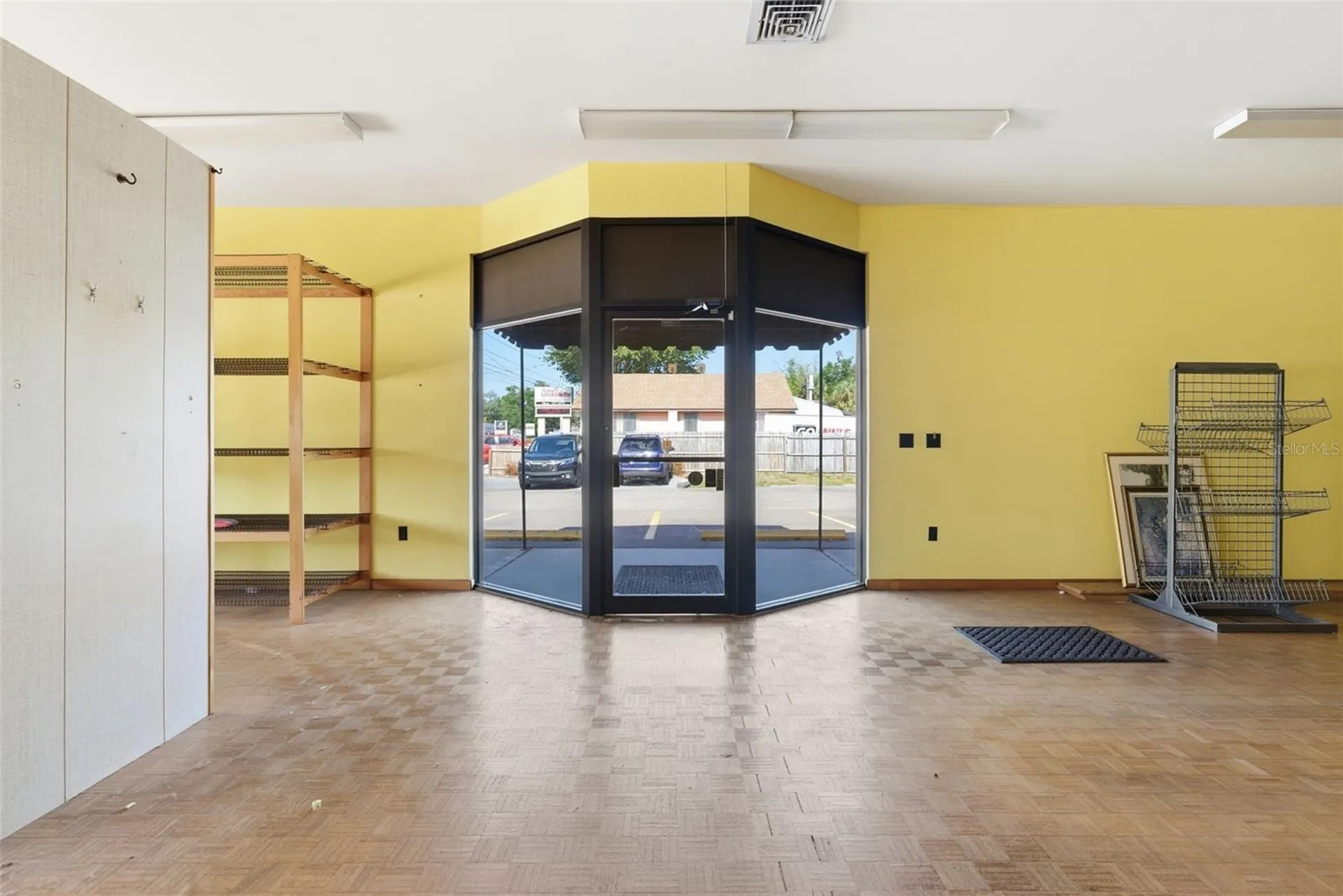 3233 W Bay To Bay Boulevard Tampa FL 33629