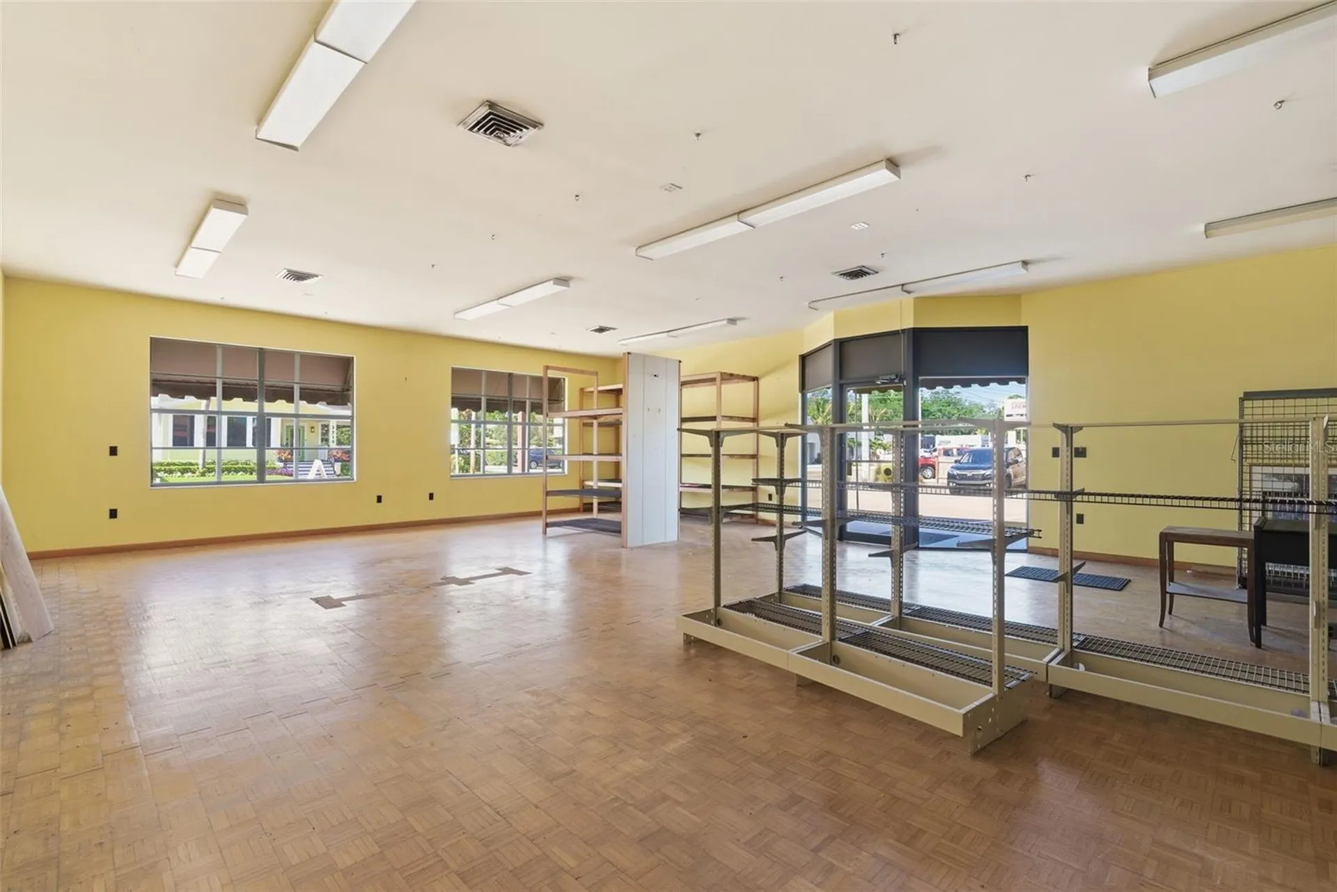 3233 W Bay To Bay Boulevard Tampa FL 33629