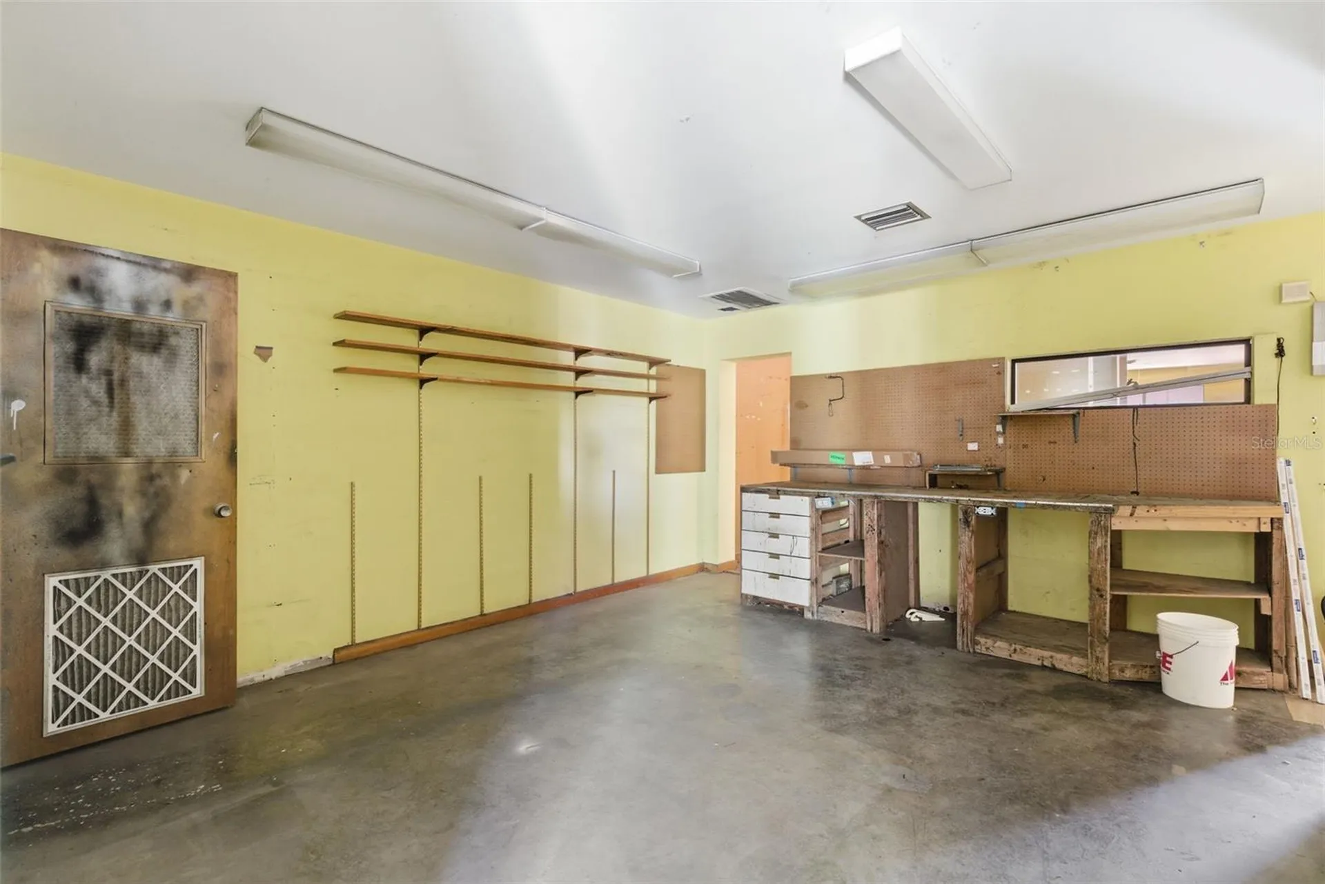 3233 W Bay To Bay Boulevard Tampa FL 33629