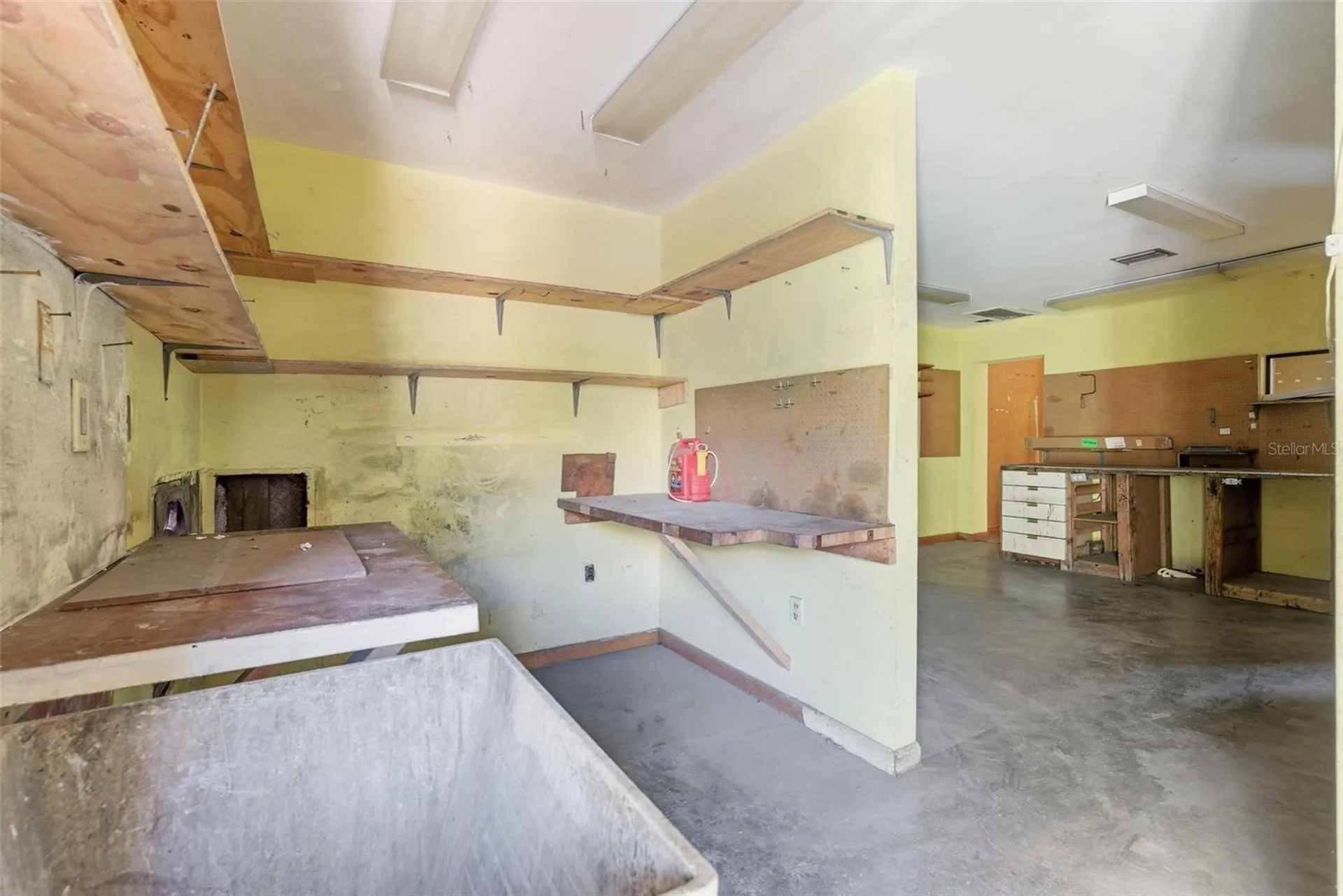 3233 W Bay To Bay Boulevard Tampa FL 33629