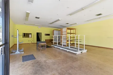 3233 W Bay To Bay Boulevard Tampa FL 33629