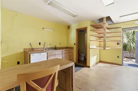 3233 W Bay To Bay Boulevard Tampa FL 33629