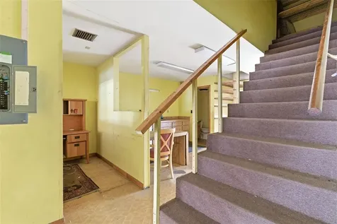 3233 W Bay To Bay Boulevard Tampa FL 33629