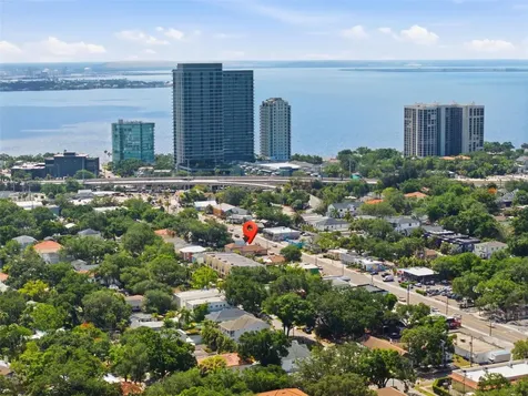 3233 W Bay To Bay Boulevard Tampa FL 33629