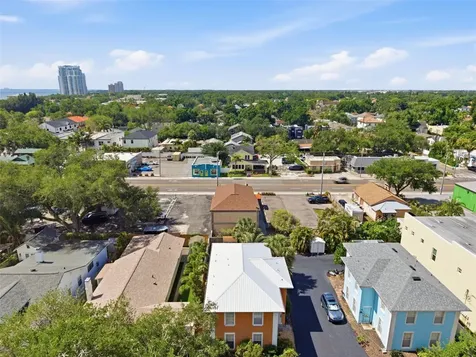 3233 W Bay To Bay Boulevard Tampa FL 33629