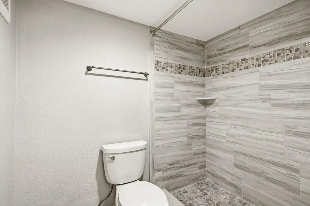 125 Mariner Drive Tarpon Springs FL 34689