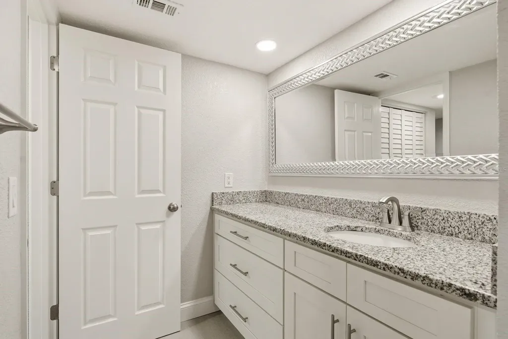 125 Mariner Drive Tarpon Springs FL 34689