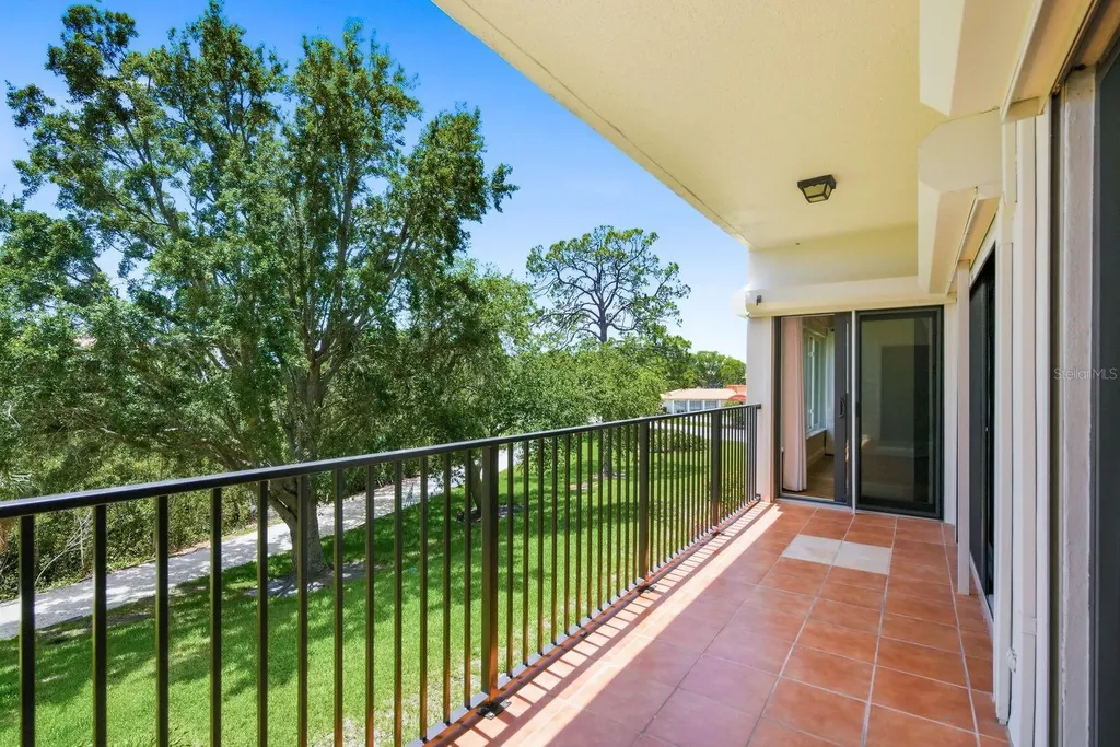 125 Mariner Drive Tarpon Springs FL 34689